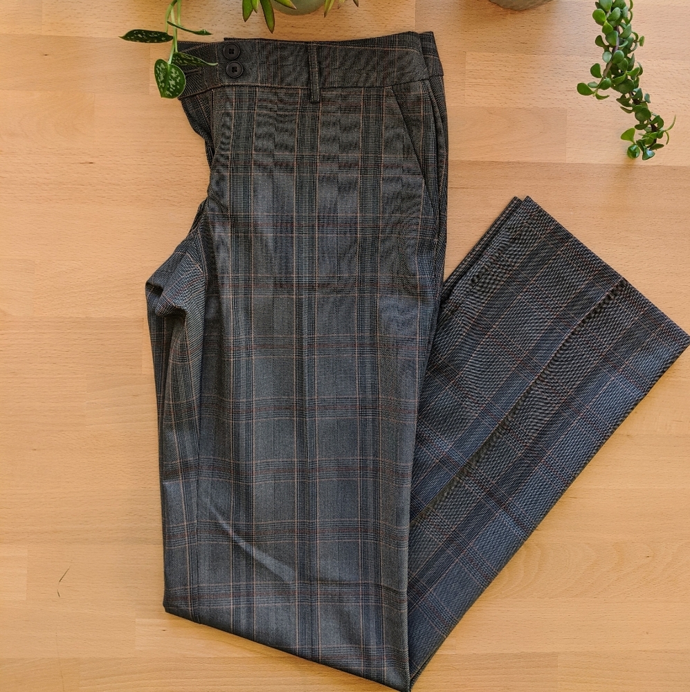 Body by Victoria The Kate Fit dress pants